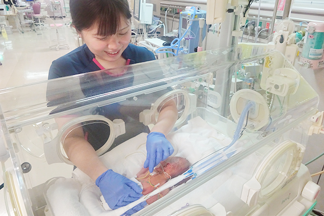 新生児集中治療室(NICU)